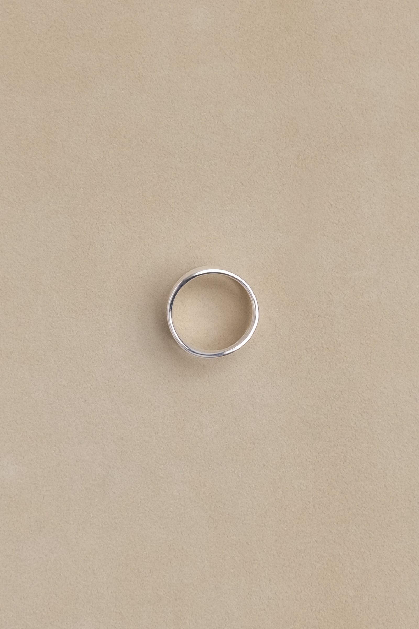 Loop Band Ring