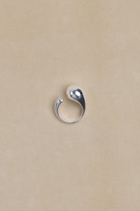 Perdita Drop Ring