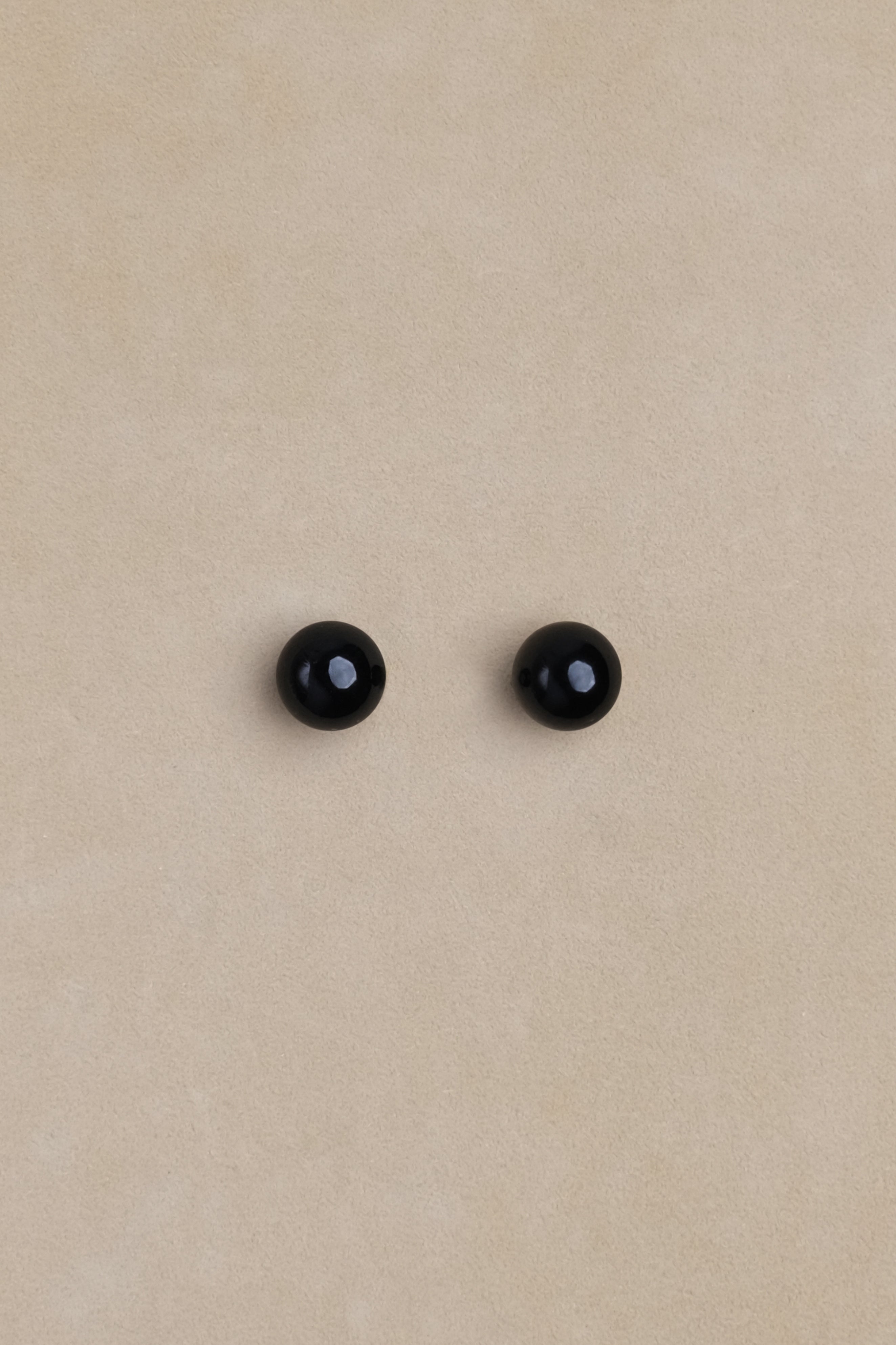 Onyx Boule Studs