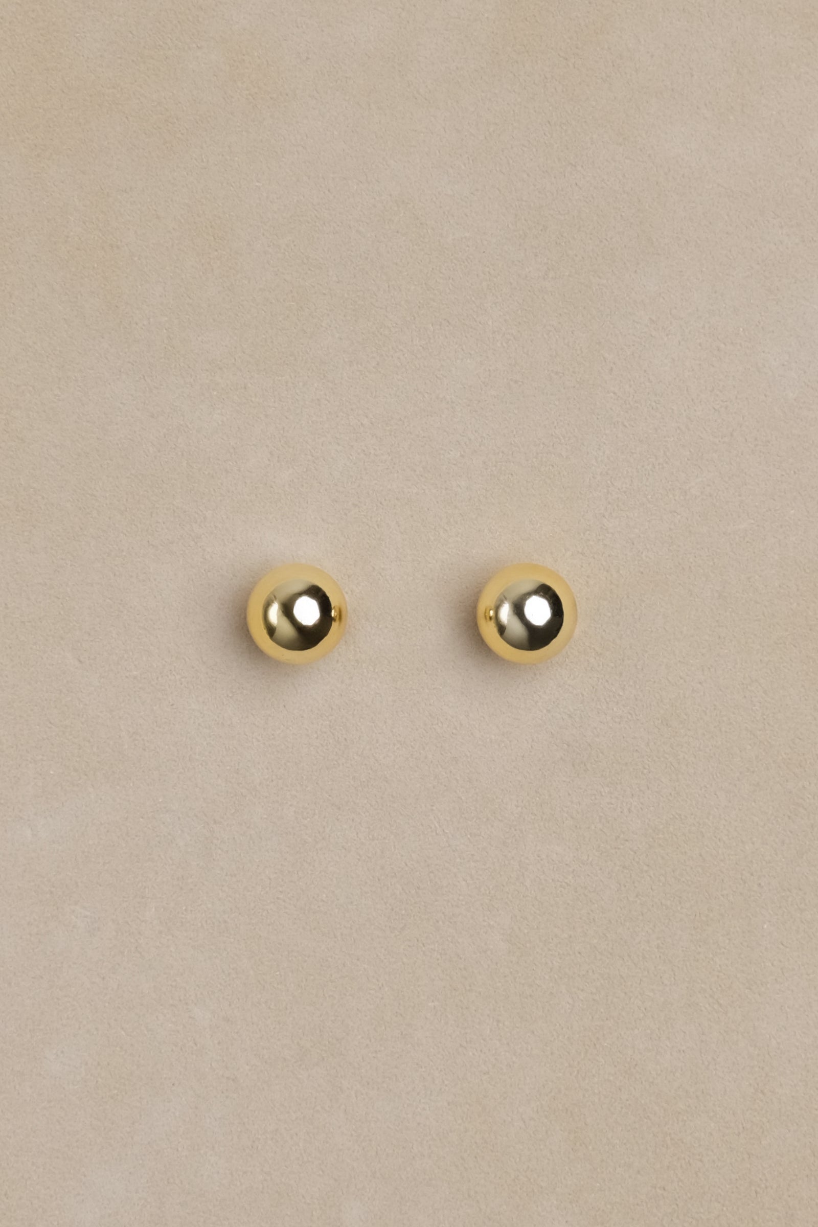 Boule Studs