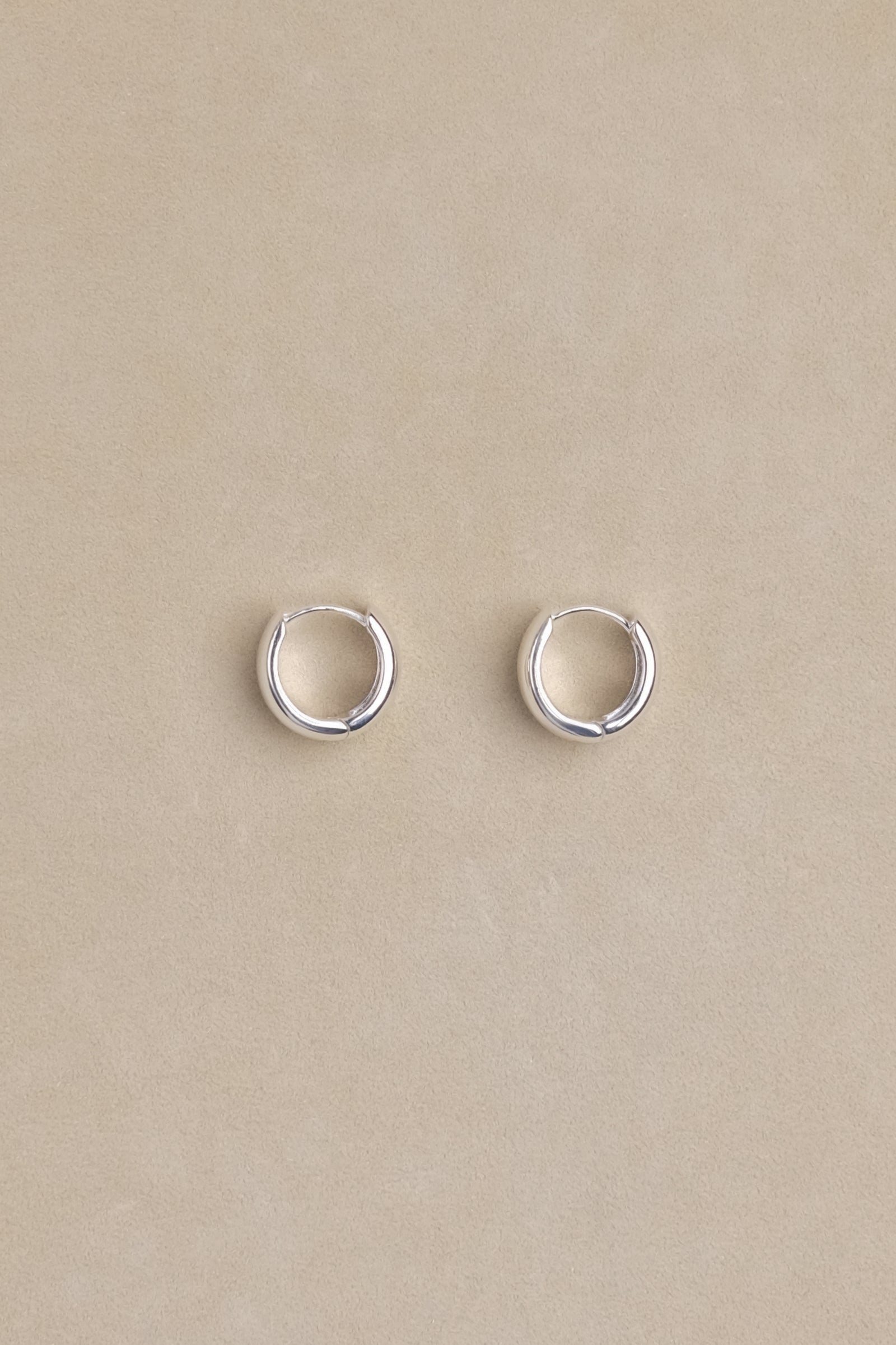 Small Bold Hoops