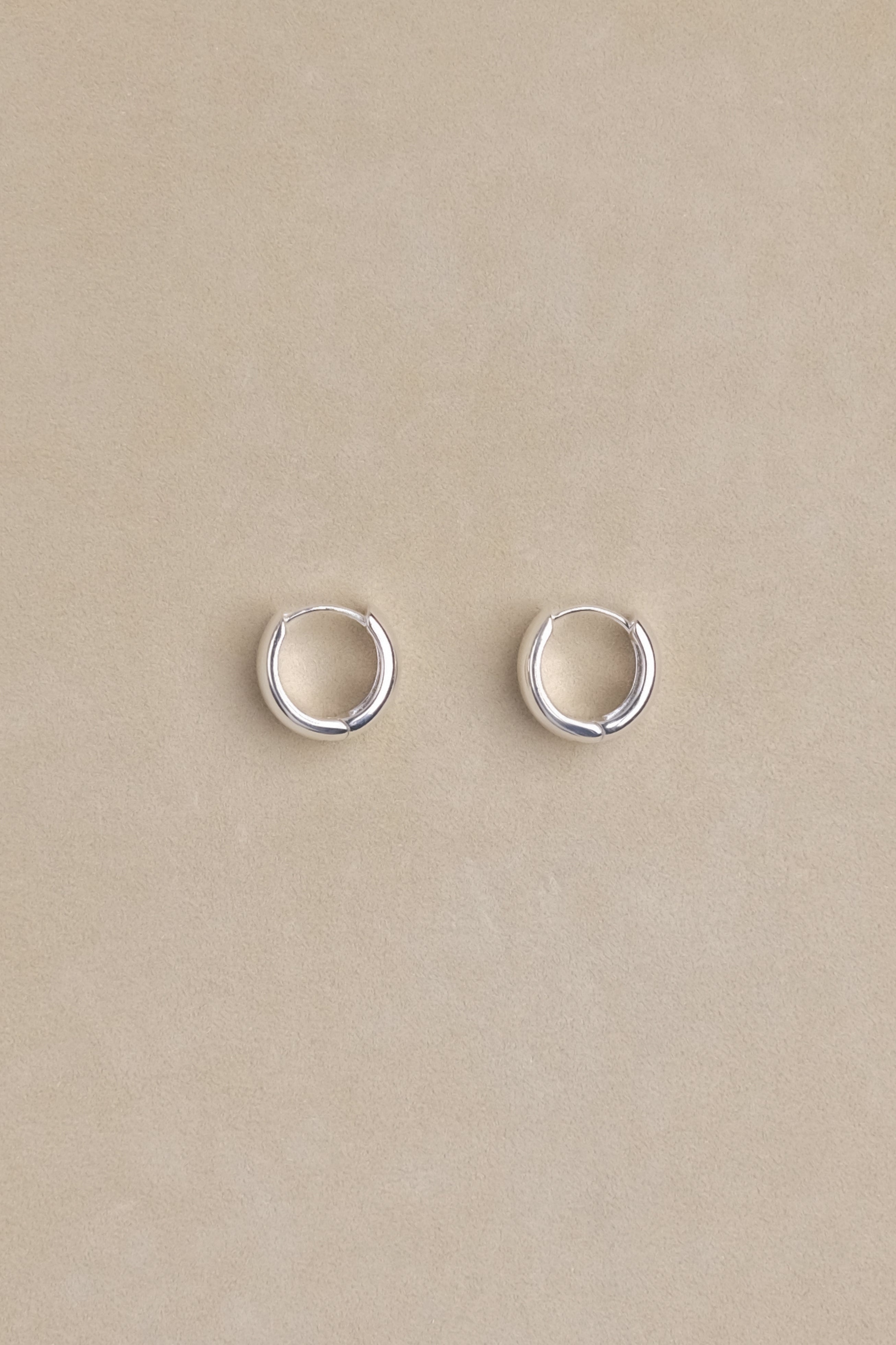 Small Bold Hoops